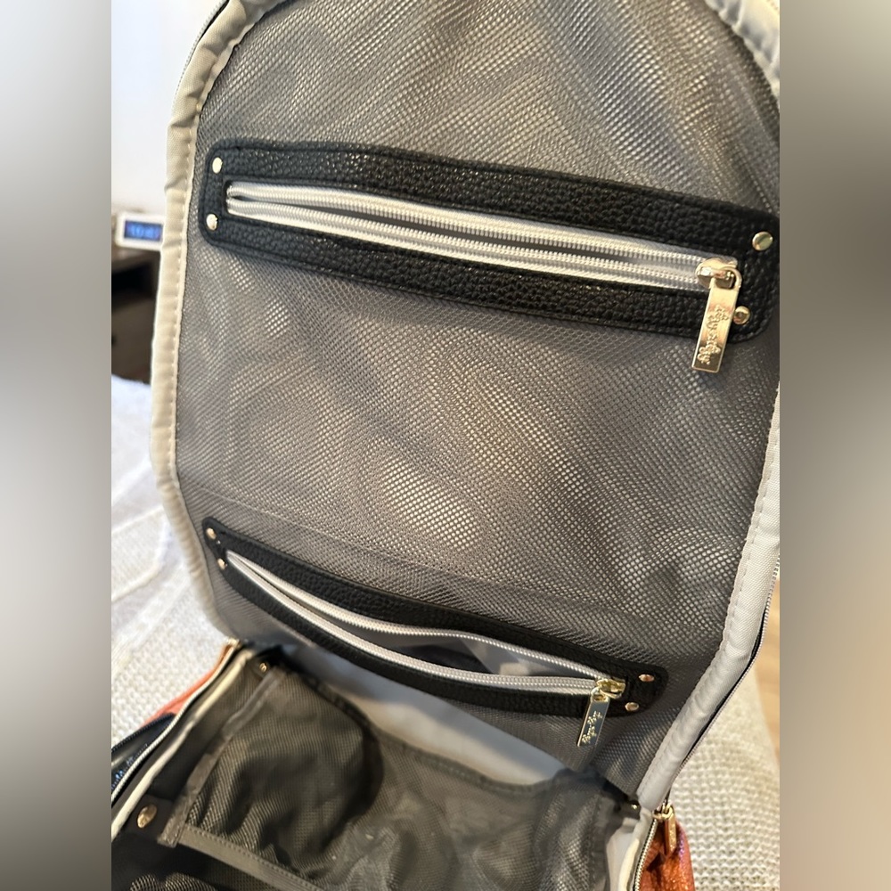 Itzy Ritzy Boss diaper bag - Picture 2 of 8